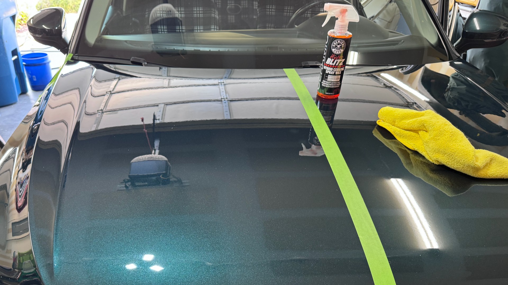 Chemical Guys Hydroblitz spray wax. 