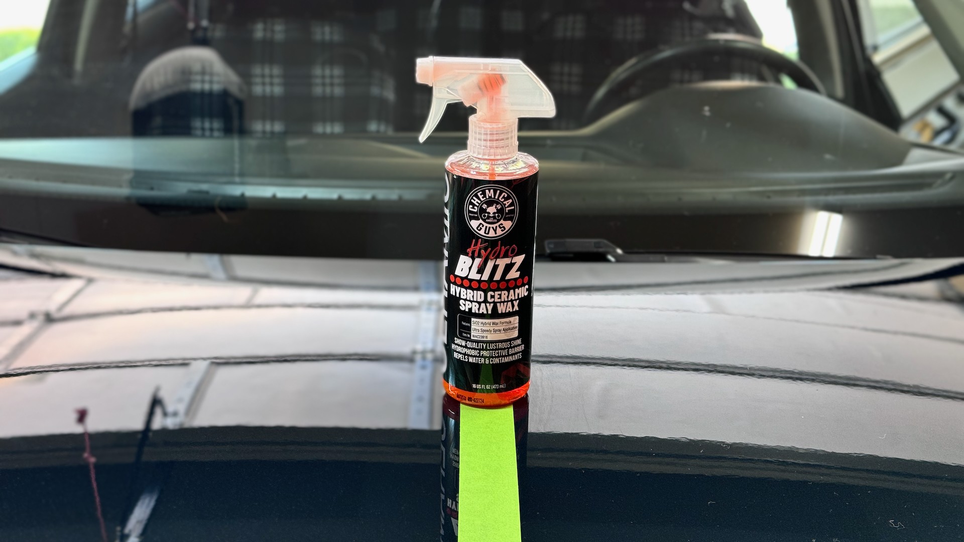 Chemical Guys Hydroblitz spray wax. 