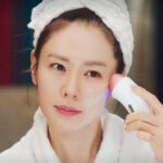 Son Ye Jin using Vanav massage machine in Crash Landing on You